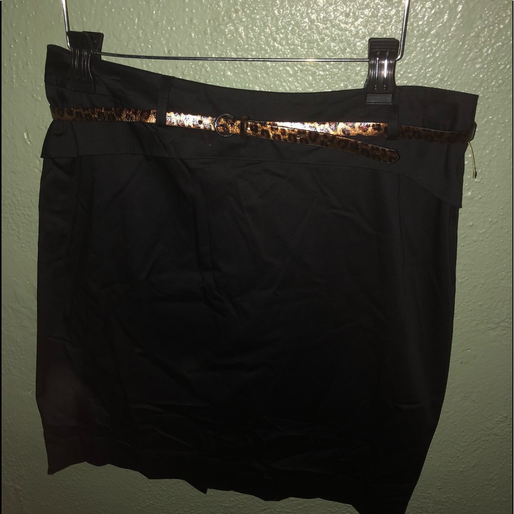 Jones New York Skirt.